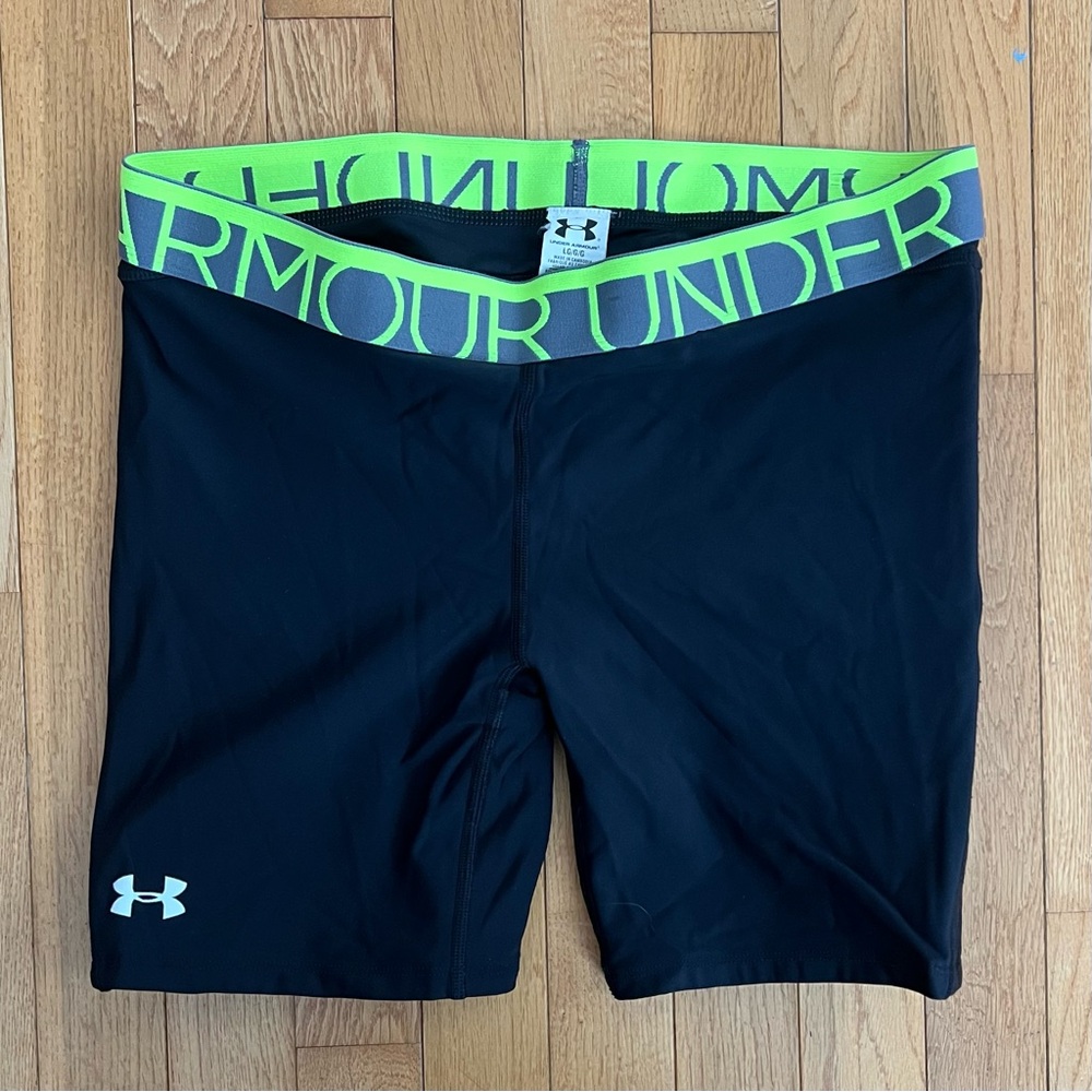 Under Armour women’s black spandex shorts Softball
